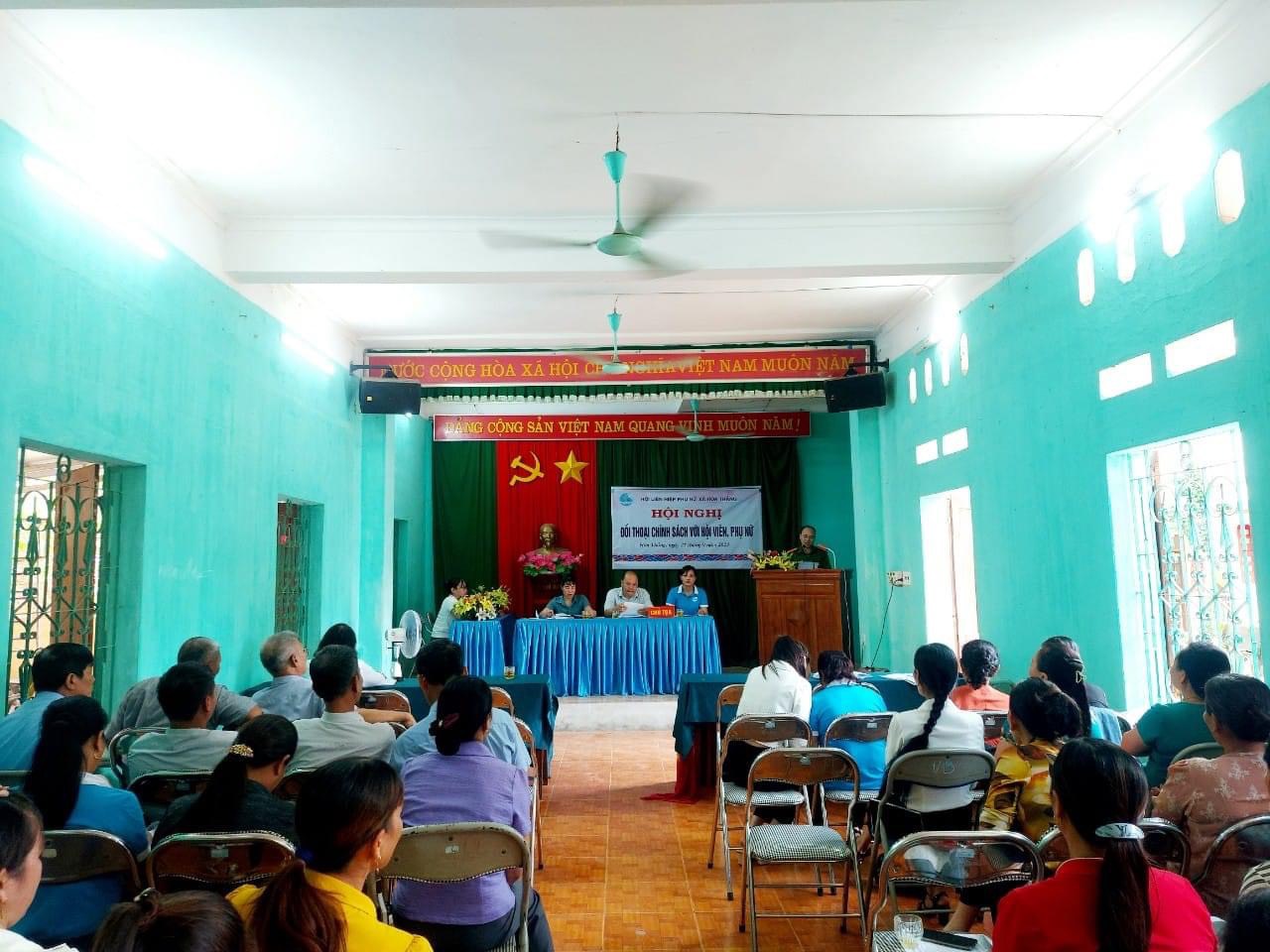 Ngày 27/9/2023 Hội LHPN xã Hoà Thắng tổ chức Hội nghị đối thoại chính sách với chủ đề: " phòng chống bạo lực gia đình" và " chính sách an sinh xã hội"