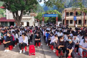 Trường  THPT Chi Lăng tổ chức chương trình "Chào đón Hs khối 10 năm học 2022-2023"